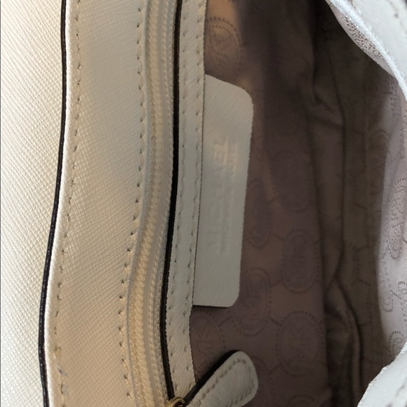 Michael Kors white crossbody bag - Picture 12 of 14